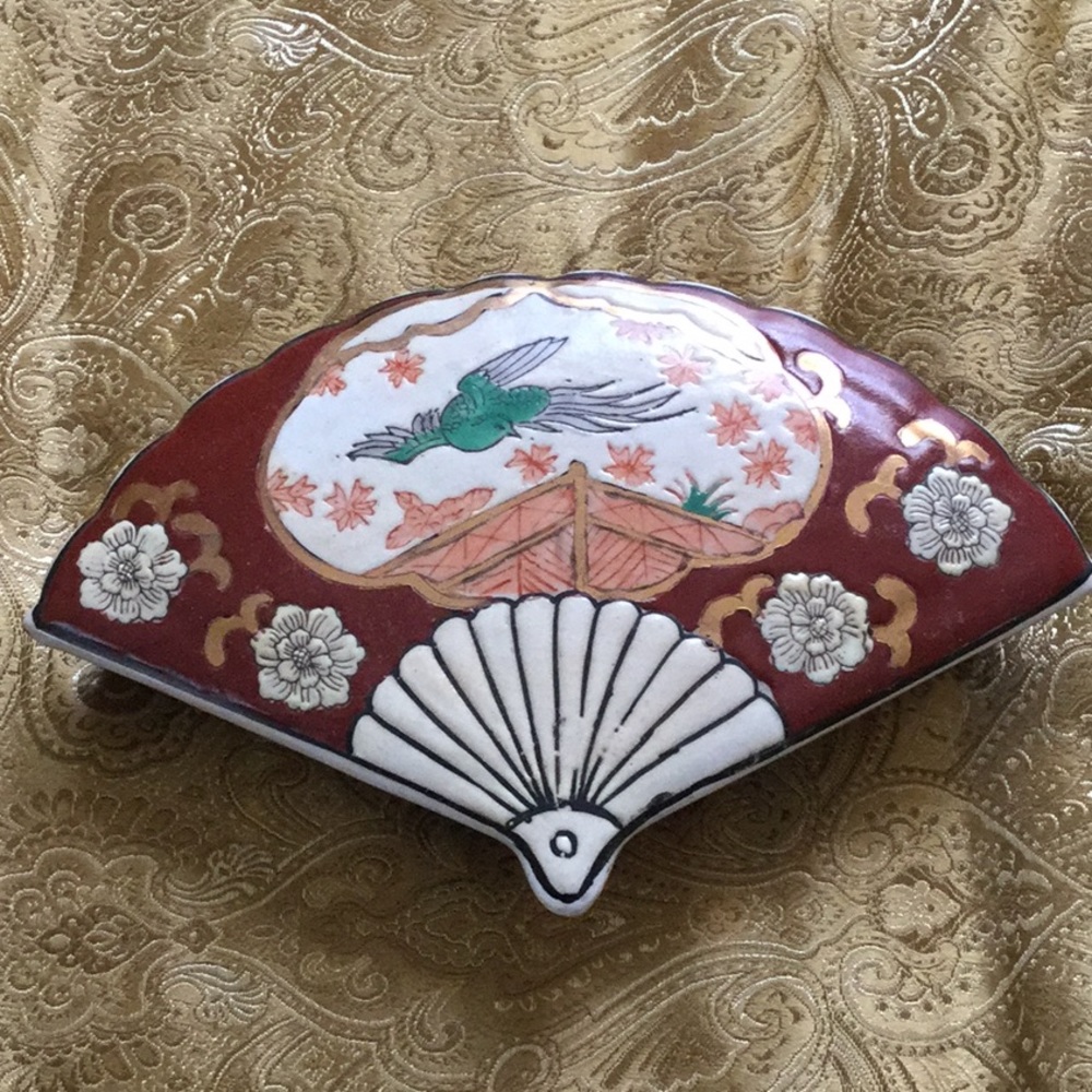 Heygill Imports Fan Shaped Covered Pottery Dish last clearance